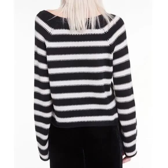 Wildfox Black and White Distressed Striped Pullover Sweater Size Small - Picture 4 of 11